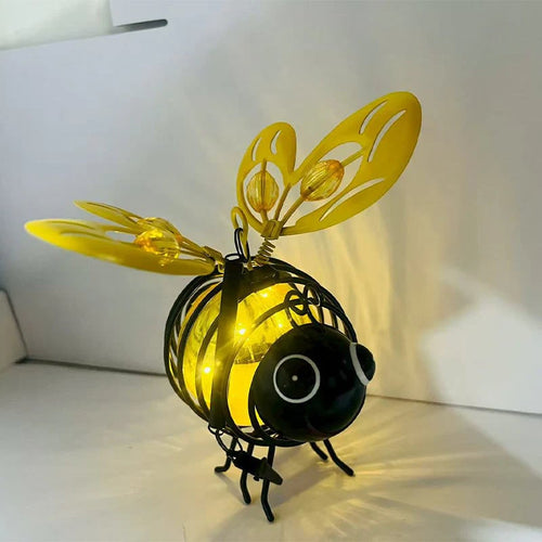 🌙🍃🪴 LIMITED-TIME 49% OFF! Hanging Solar Bee Light – Warm Amber Glow, Flicker-Free, Perfect for Garden Parties, Camping, or Kids’ Rooms – Spread Joy Day and Night 🌞🌜