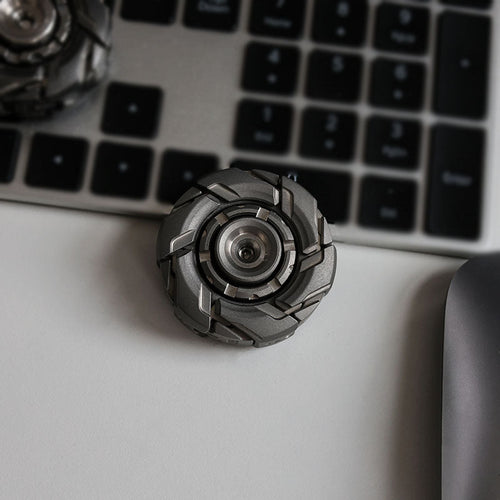 Precision Kinetic Desk Toy | Premium Metal Focus Spinner