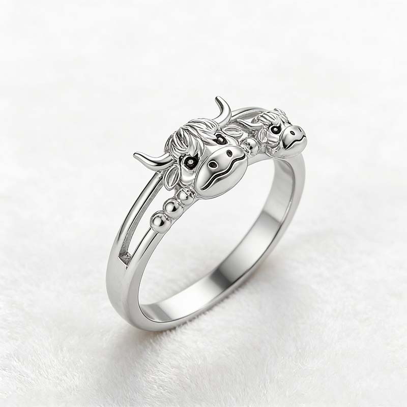 🔥LAST DAY 49% OFF - 💕 ✨ Handcrafted Highland Cow 925 Sterling Silver Adjustable Ring