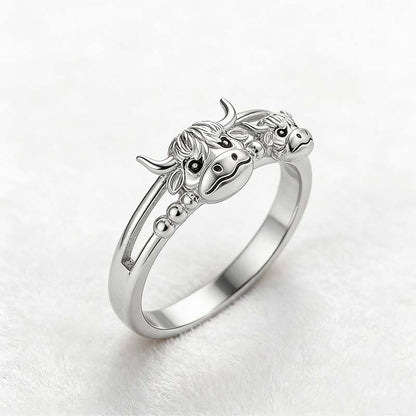 🔥LAST DAY 49% OFF - 💕 ✨ Handcrafted Highland Cow 925 Sterling Silver Adjustable Ring